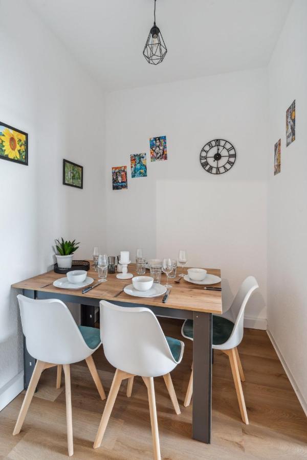 Salihomes/Max Apartment/5Pax/Modern Eingerichtet/Voll Ausgestattet Kueche Markranstädt Eksteriør billede